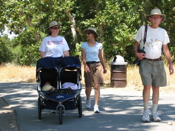 Geocaching in Sycamore Grove